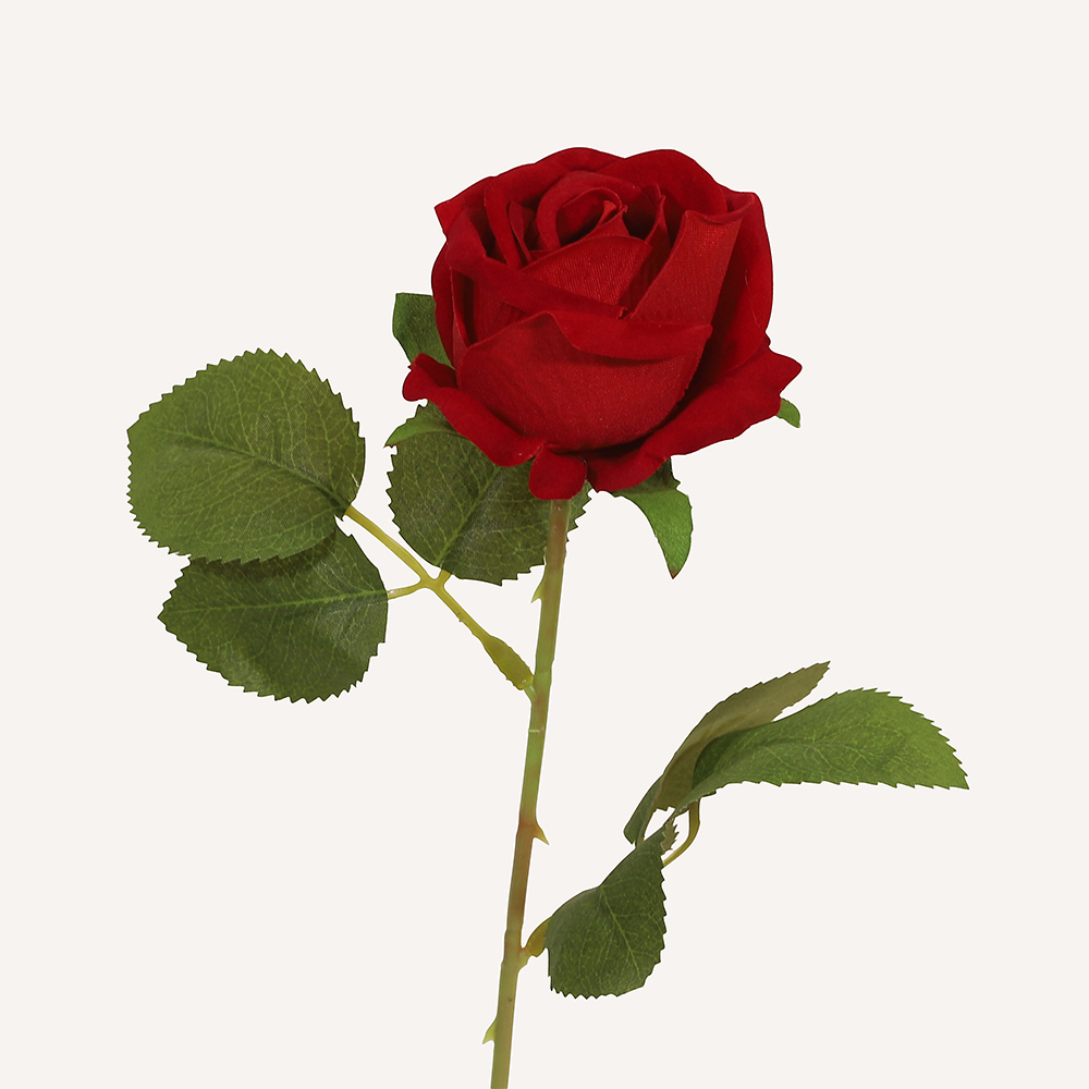 En elegant Ros rosröd Velvet, Konstgjord ros 51 cm hög med naturligt utseende och känsla. Detaljerad utformning med realistiskt bladverk. 