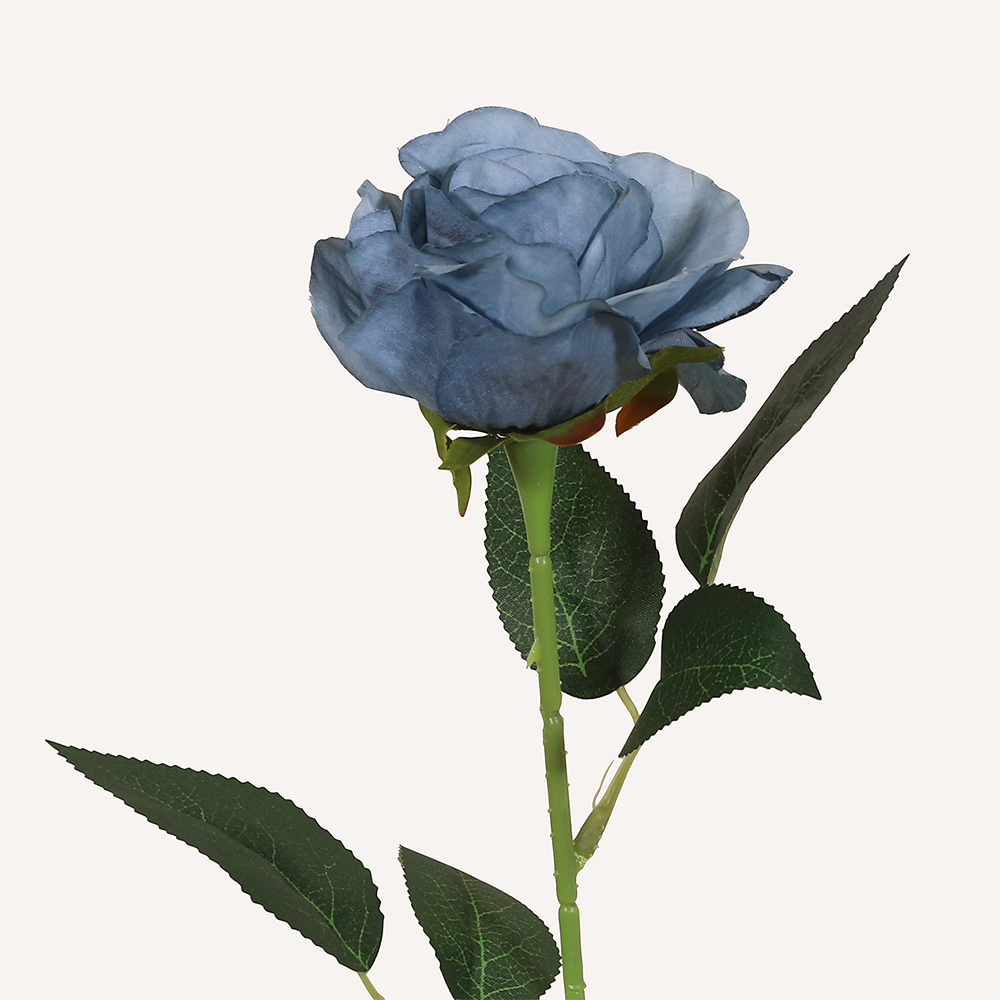 En elegant Ros blå Vintage, Konstgjord ros 51 cm hög med naturligt utseende och känsla. Detaljerad utformning med realistiskt bladverk. 