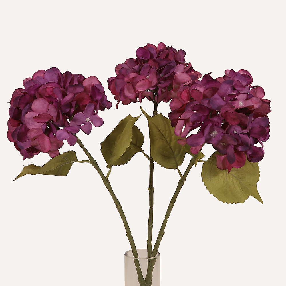 En elegant Hortensia lila Honshu, Konstgjord hortensia 80 cm hög med 2 blommor med naturligt utseende och känsla. Detaljerad utformning med realistiskt bladverk. 3