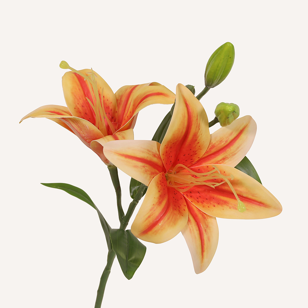 En elegant Lilja orange Gunsan, Konstgjord lilja 52 cm hög med naturligt utseende och känsla. Detaljerad utformning med realistiskt bladverk. 