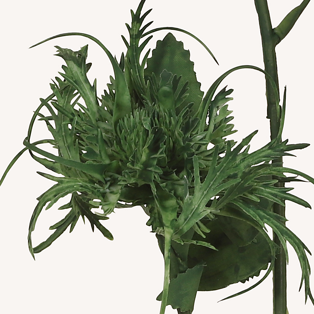 En elegant Martorn snittgrönt, Konstgjord martorn snittgrönt 66 cm hög med naturligt utseende och känsla. Detaljerad utformning med realistiskt bladverk. 1