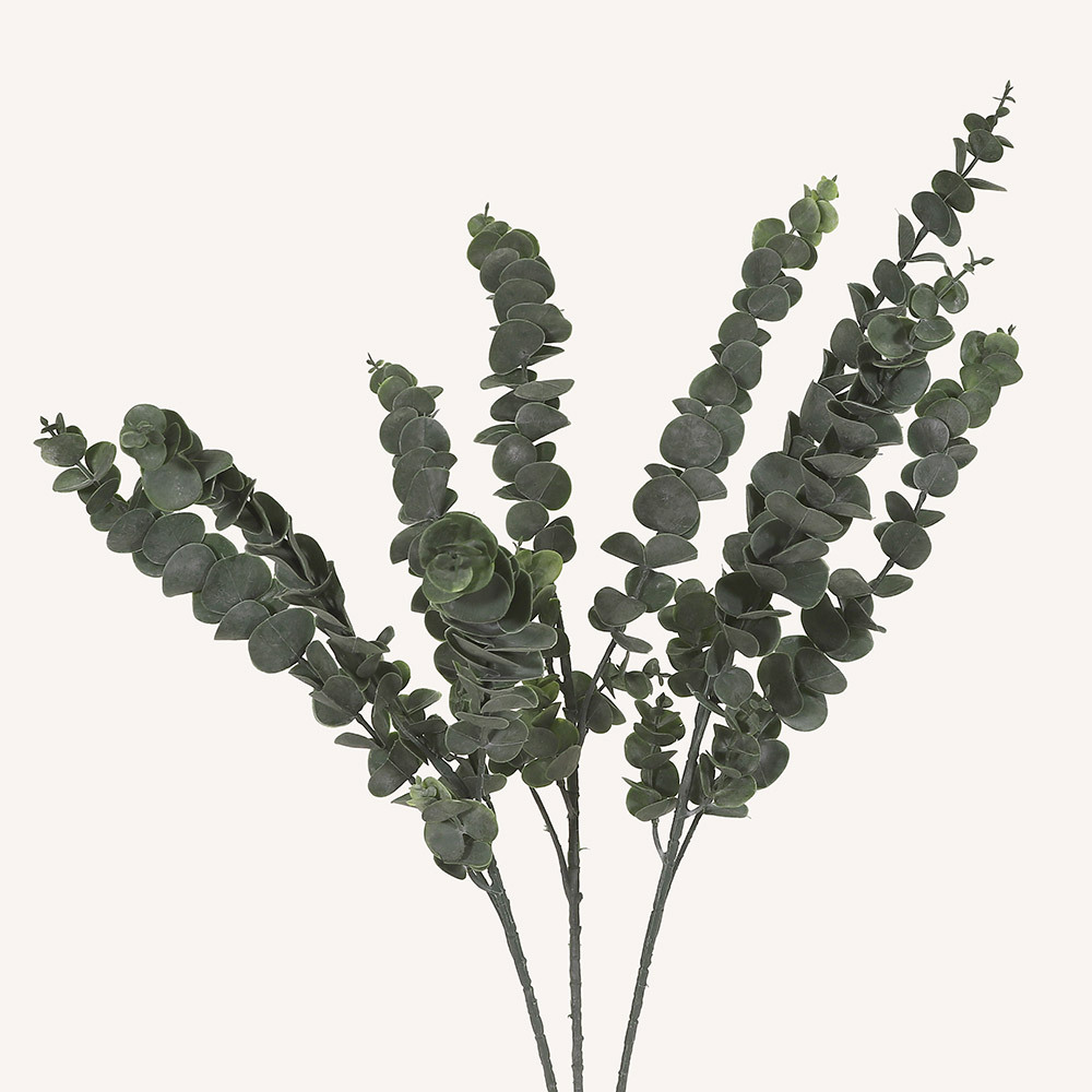 En elegant Eucalyptus snittgrönt , Konstgjord eucalyptus snittgrönt 80 cm hög med naturligt utseende och känsla. Detaljerad utformning med realistiskt bladverk. 