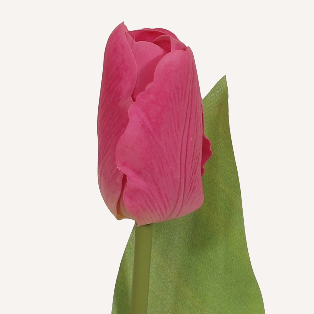 En elegant Tulpan rosa Lisse, Konstgjord tulpan 34 cm hög med naturligt utseende och känsla. Detaljerad utformning med realistiskt bladverk. 1