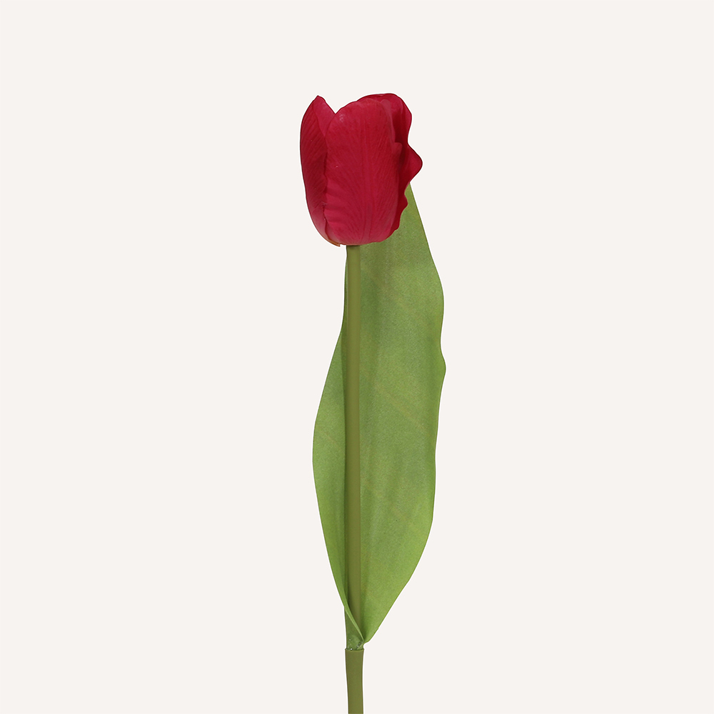 En elegant Tulpanbukett röd och ljusröd Lisse, Konstgjord blombukett med 13 blommor och snittgrönt med naturligt utseende och känsla. Detaljerad utformning med realistiskt bladverk. 2