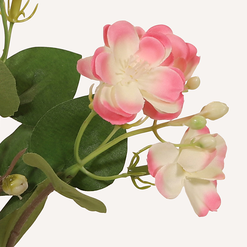 En elegant Jasmine rosa Takai, Konstgjord jasmin 62 cm hög med naturligt utseende och känsla. Detaljerad utformning med realistiskt bladverk. 1