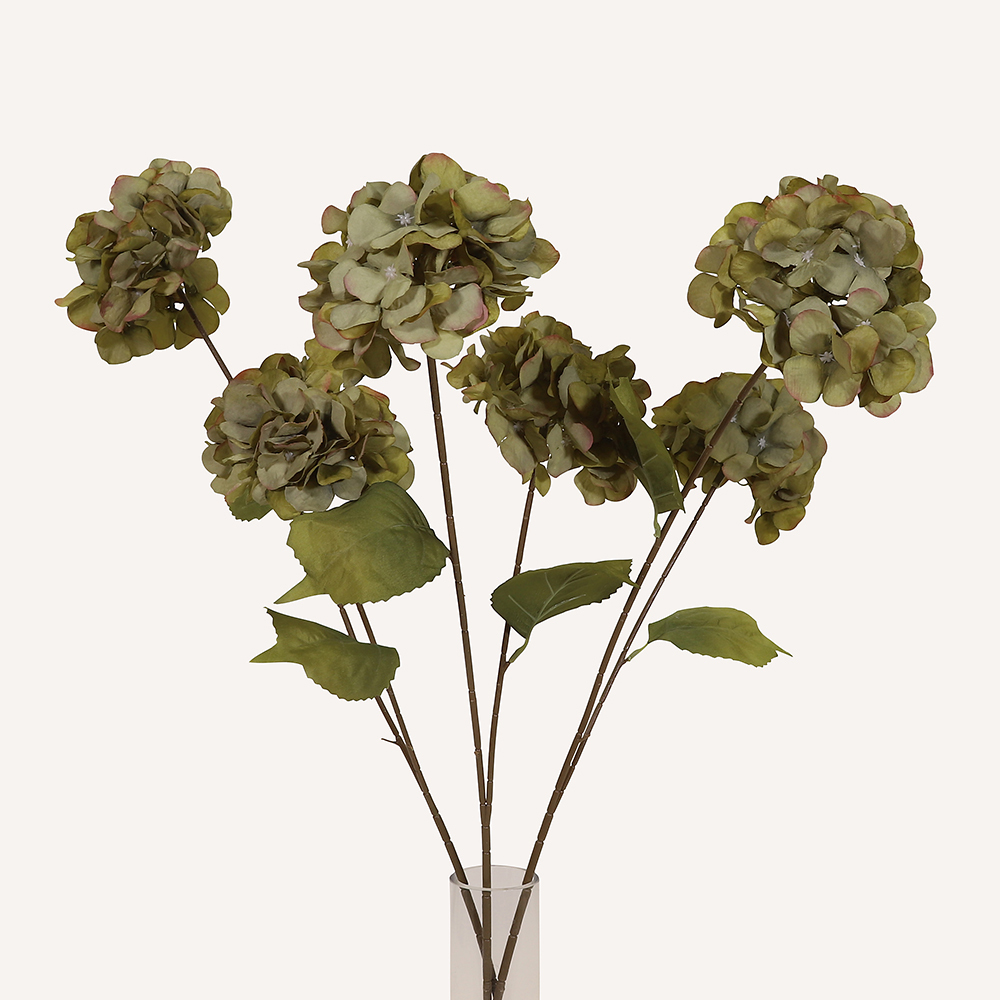 En elegant Hortensia grön Paniculata, Konstgjord hortensia 80 cm hög med 2 blommor med naturligt utseende och känsla. Detaljerad utformning med realistiskt bladverk. 3