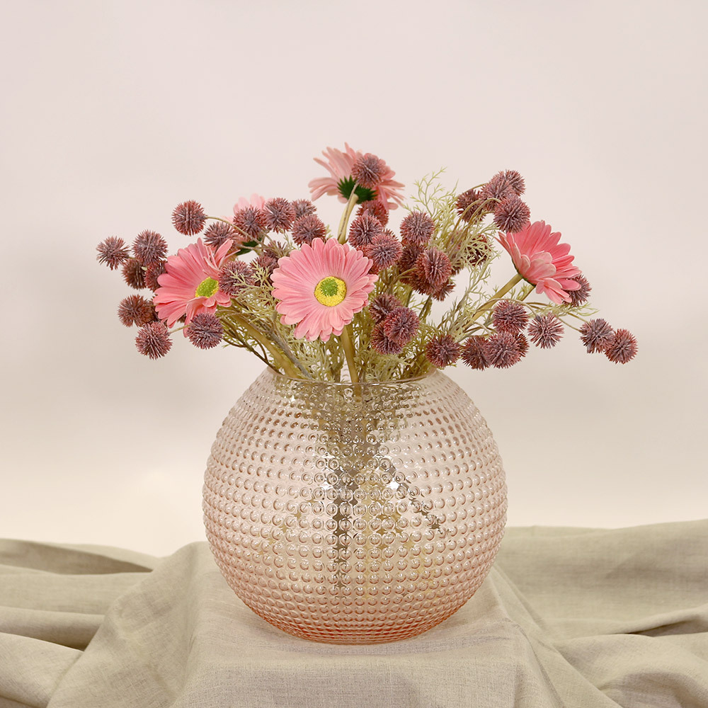 En elegant Blombukett Melaleuca rosaröd - Puderrosa Skönhet, Konstgjord blombukett med 9 blommor och snittgrönt med naturligt utseende och känsla. Detaljerad utformning med realistiskt bladverk. 