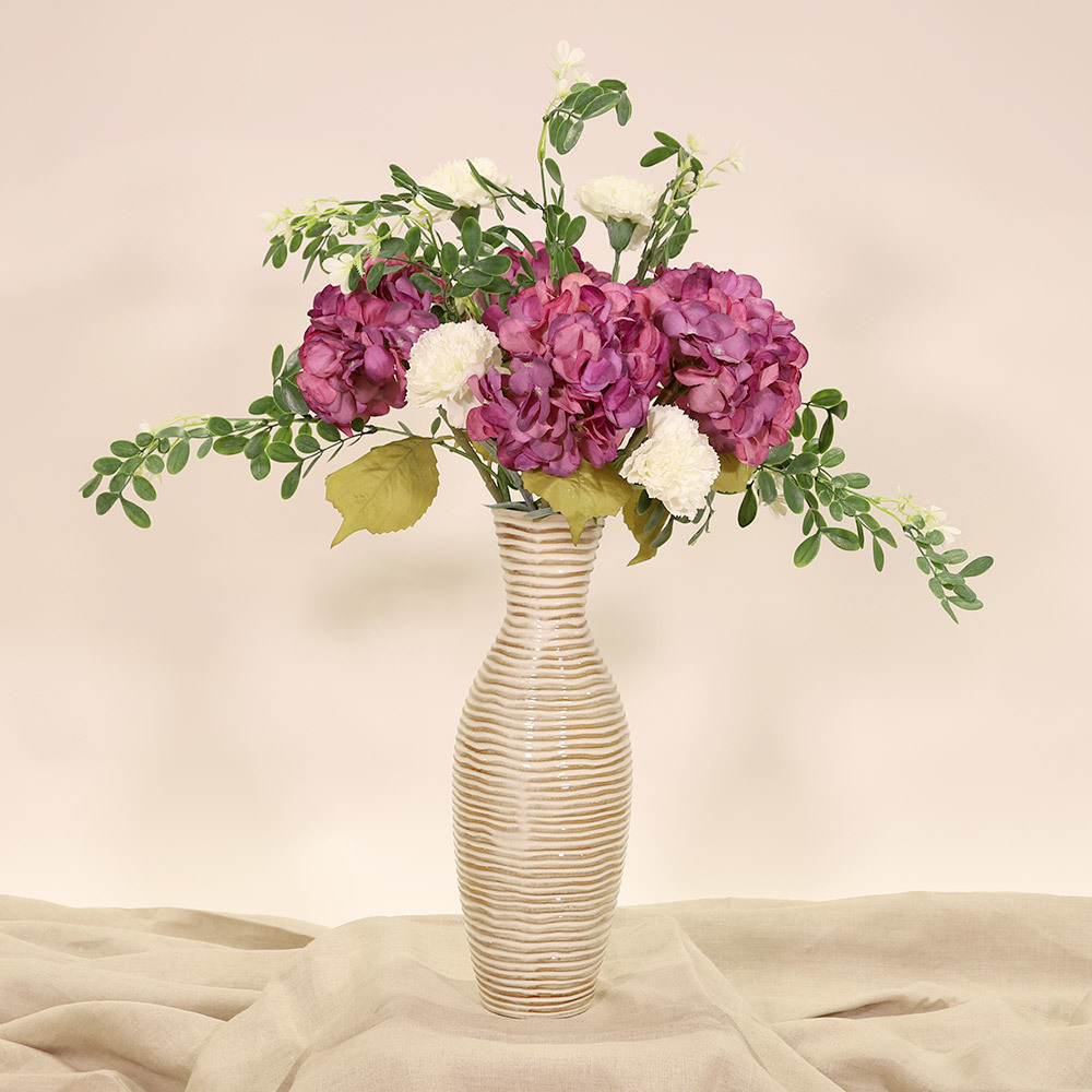 En elegant Sophorae vit snittgrönt, Konstgjord sophorae snittgrönt 80 cm hög med naturligt utseende och känsla. Detaljerad utformning med realistiskt bladverk. 