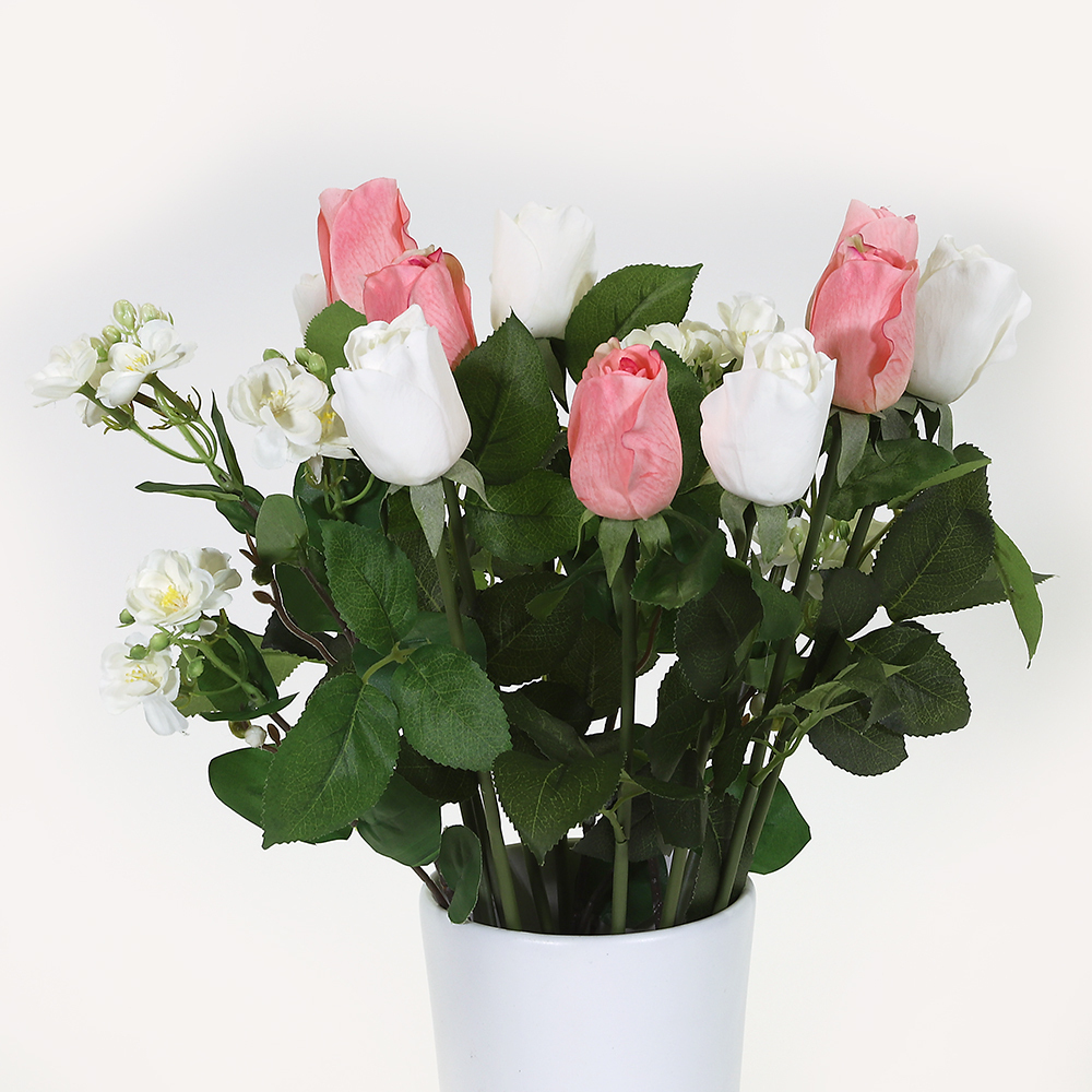 En elegant Rosbukett vit och rosa Love med vit Jasmin, Konstgjord blombukett med 12 blommor och snittgrönt med naturligt utseende och känsla. Detaljerad utformning med realistiskt bladverk. 